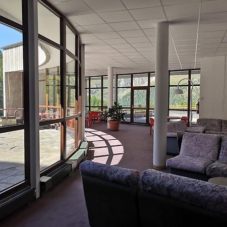 Le Petit Refuge Cervinia Apartment เบรยล์-แชร์วิเนีย ภายนอก รูปภาพ