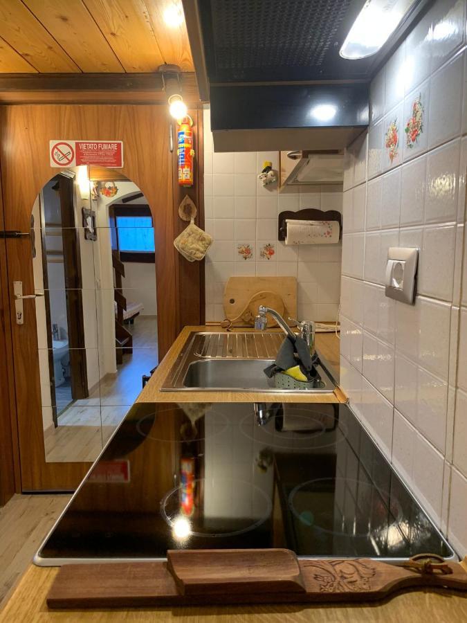 Le Petit Refuge Cervinia Apartment เบรยล์-แชร์วิเนีย ภายนอก รูปภาพ