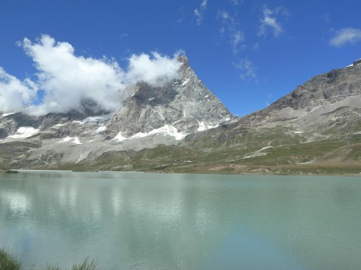Le Petit Refuge Cervinia Apartment เบรยล์-แชร์วิเนีย ภายนอก รูปภาพ