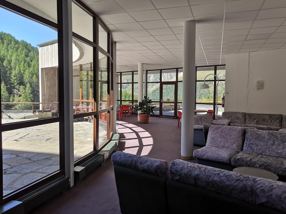 Le Petit Refuge Cervinia Apartment เบรยล์-แชร์วิเนีย ภายนอก รูปภาพ