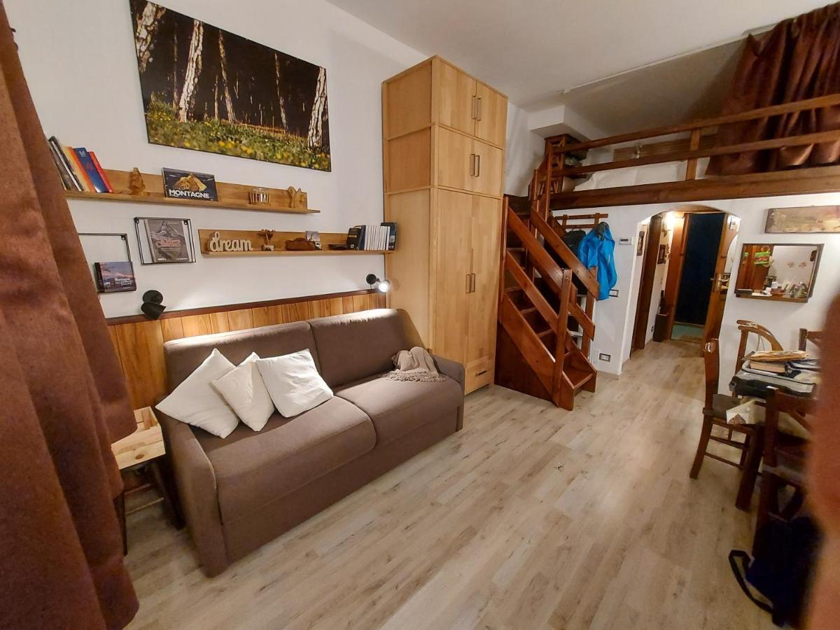 Le Petit Refuge Cervinia Apartment เบรยล์-แชร์วิเนีย ภายนอก รูปภาพ