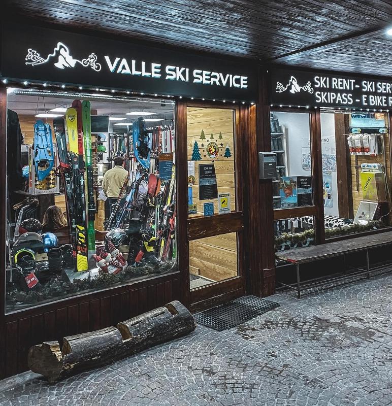 Le Petit Refuge Cervinia Apartment เบรยล์-แชร์วิเนีย ภายนอก รูปภาพ