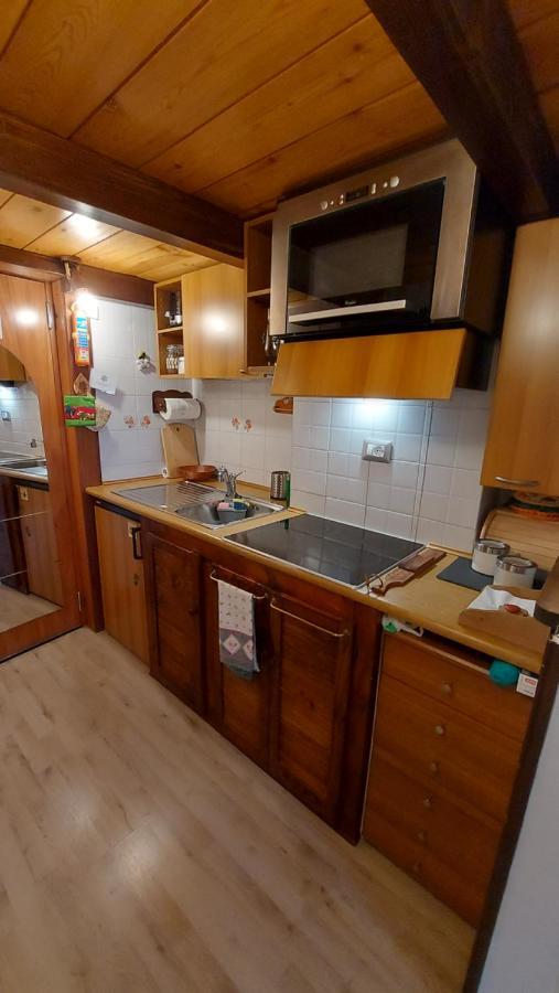 Le Petit Refuge Cervinia Apartment เบรยล์-แชร์วิเนีย ภายนอก รูปภาพ